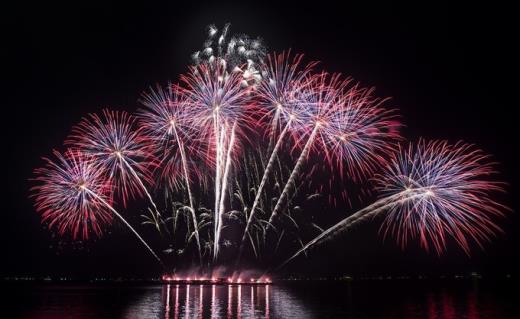 中秋佳节短信祝福语[30条] (中秋节暧昧祝福短信)